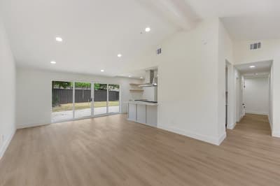 3786 Crown Shore Drive, Dallas TX 75244 - Photo 3
