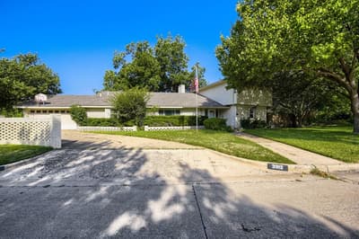 3912 Plantation Drive, Benbrook TX 76116