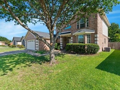 508 Road Runner Drive, Arlington TX 76002 - Photo 2