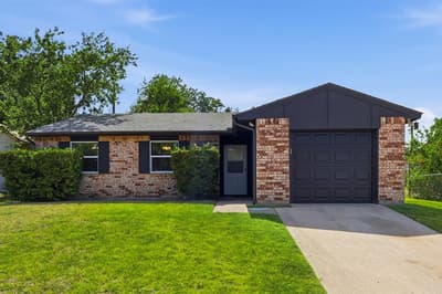 1211 Aspen Drive, Duncanville TX 75116