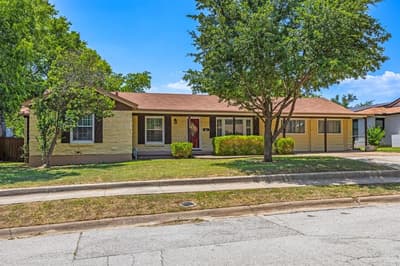 3109 Kingsbury Avenue, Richland Hills TX 76118 - Photo 2