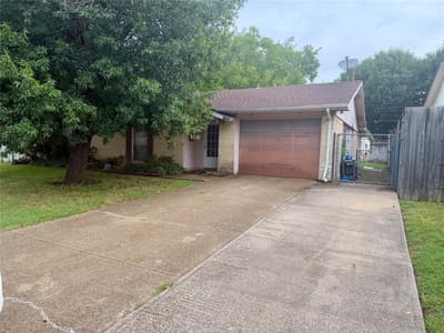 129 Astoria Drive, Cedar Hill TX 75104 - Photo 3