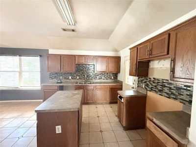 9916 Crystal Valley Way, Dallas TX 75227 - Photo 4