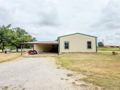205 County Road 1794, Sunset TX 76270 - Photo 4