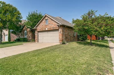 5713 Kelly Court, Haltom City TX 76137 - Photo 2