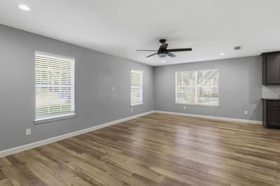 1000 W White Avenue, McKinney TX 75069 - Photo 4