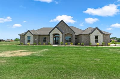 1121 CANYON LAKE Road, Wills Point TX 75169