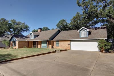 305 NW 7th Avenue, Mineral Wells TX 76067 - Photo 4