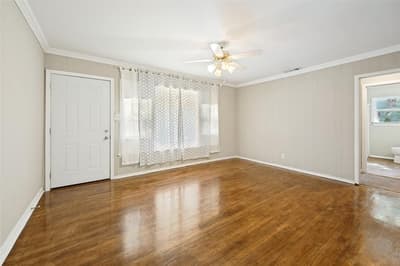 1225 W Boyce Avenue, Fort Worth TX 76115 - Photo 2