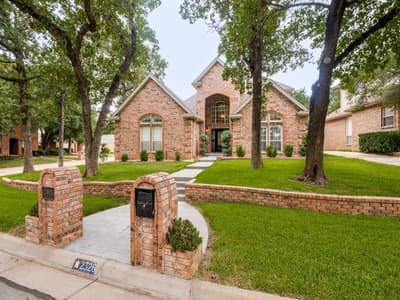 2326 Ox Bow Court, Arlington TX 76006 - Photo 2
