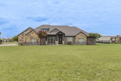 239 N Armstrong Road, Venus TX 76084 - Photo 2
