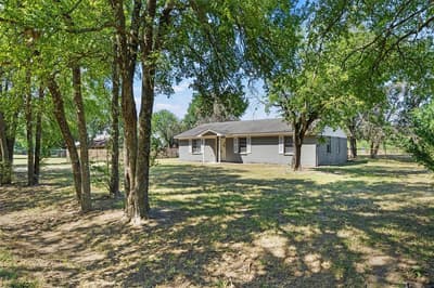 1374 Saffles Road, Robinson TX 76706 - Photo 3