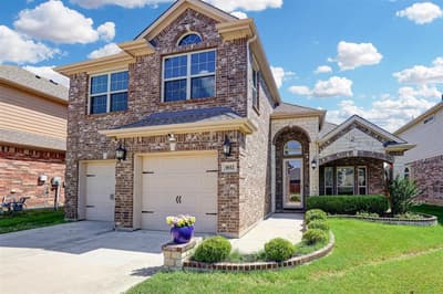 1612 Scarlet Crown Drive, Fort Worth TX 76177 - Photo 3