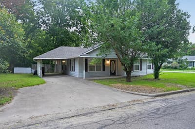 1002 Pine Street, Bonham TX 75418 - Photo 2