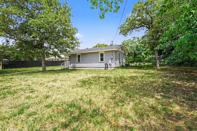 6337 Renwood Drive, Fort Worth TX 76140 - Photo 2