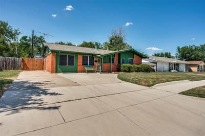 5213 Bonnie Wayne Street, Haltom City TX 76117 - Photo 2