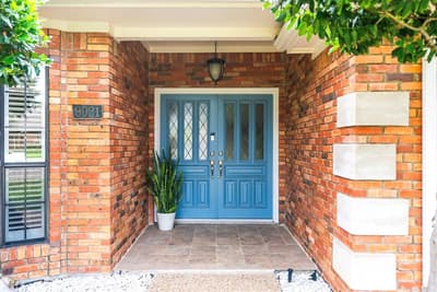 9021 Silverdollar Trail, Irving TX 75063 - Photo 4