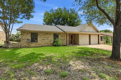 5907 Cedar Ridge Drive, Arlington TX 76017 - Photo 3