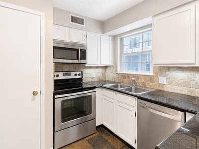4303 Buena Vista Street # 202, Dallas TX 75205 - Photo 3