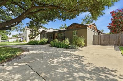 3637 Shelby Drive, Fort Worth TX 76109 - Photo 2