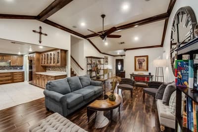 6708 Olivewood Drive, Arlington TX 76001 - Photo 5