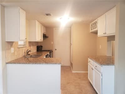 1624 Vail Meadow Lane, Dallas TX 75253 - Photo 3