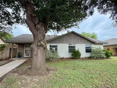 1808 Bolingbroke Place, Fort Worth TX 76140