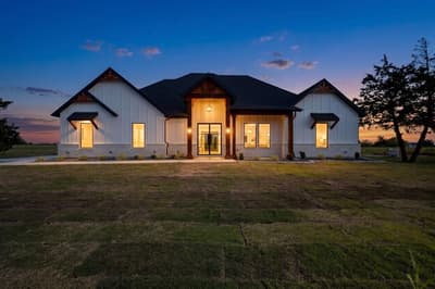 135 VZ County Road 3811, Wills Point TX 75169