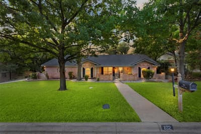 102 Walnut Way, Euless TX 76039