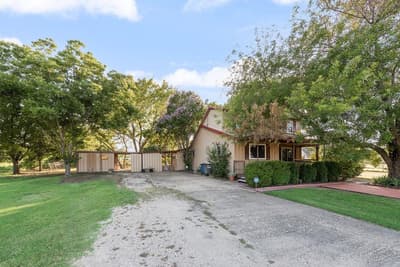 220 Crump Circle, Red Oak TX 75154 - Photo 3