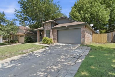 4837 Thistledown Drive, Fort Worth TX 76137 - Photo 3