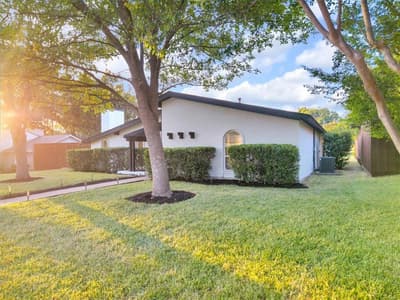 6631 Hunters Ridge Drive, Dallas TX 75248 - Photo 3