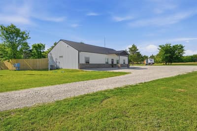 210 County Road 2184, Gainesville TX 76240 - Photo 2