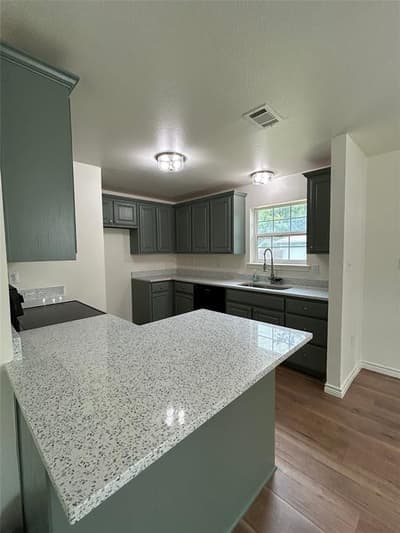 1325 E Jones Street, Sherman TX 75090 - Photo 2