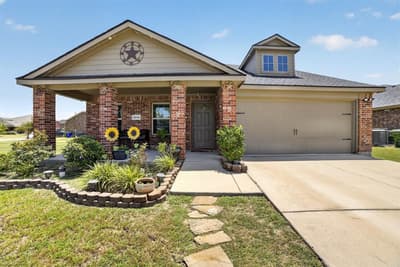 2710 Old Farm Drive, Seagoville TX 75159