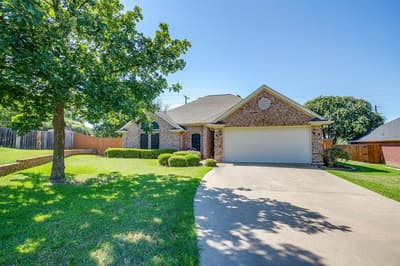 1509 Oak Tree Circle, Weatherford TX 76086 - Photo 2