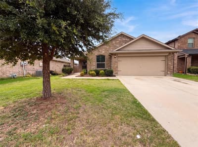 748 Wylie Street, Crowley TX 76036