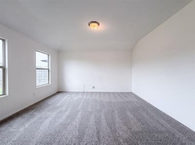 748 Wylie Street, Crowley TX 76036 - Photo 4
