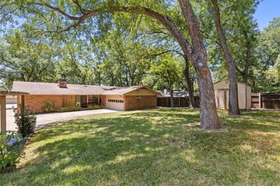 1611 Phyllis Court, Irving TX 75060 - Photo 3