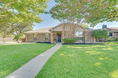 2301 University Drive, Rowlett TX 75088