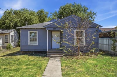 2212 Lea Crest Drive, Dallas TX 75216