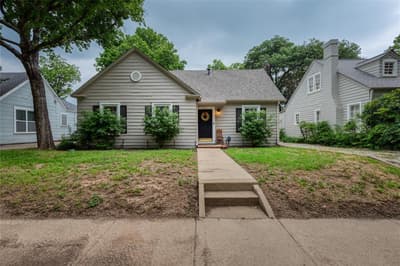 3217 Waits Avenue, Fort Worth TX 76109