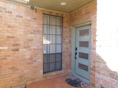 622 Crowley Road, Arlington TX 76012 - Photo 2