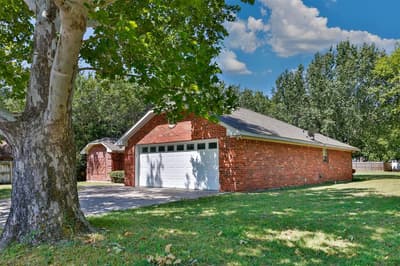 1423 S Howeth Street, Gainesville TX 76240 - Photo 5