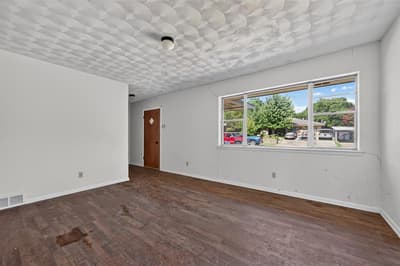 926 SE 5th Street, Grand Prairie TX 75051 - Photo 3