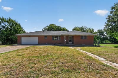 926 SE 5th Street, Grand Prairie TX 75051