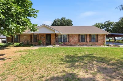 1115 E 6th Street, Springtown TX 76082