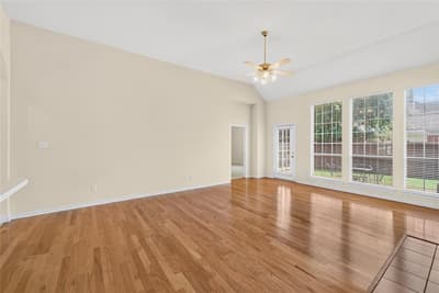 6777 Gatewick Drive, Frisco TX 75035 - Photo 3