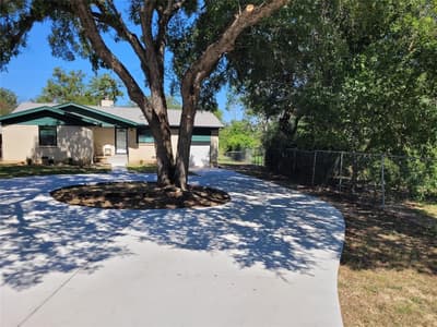 3233 Hiawatha Trail, Lake Worth TX 76135 - Photo 2