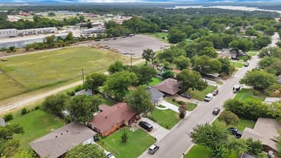 6729 Wallis Road, Lake Worth TX 76135 - Photo 5
